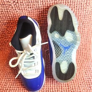 Authentic Womens Jordan 11 Retro White Concord